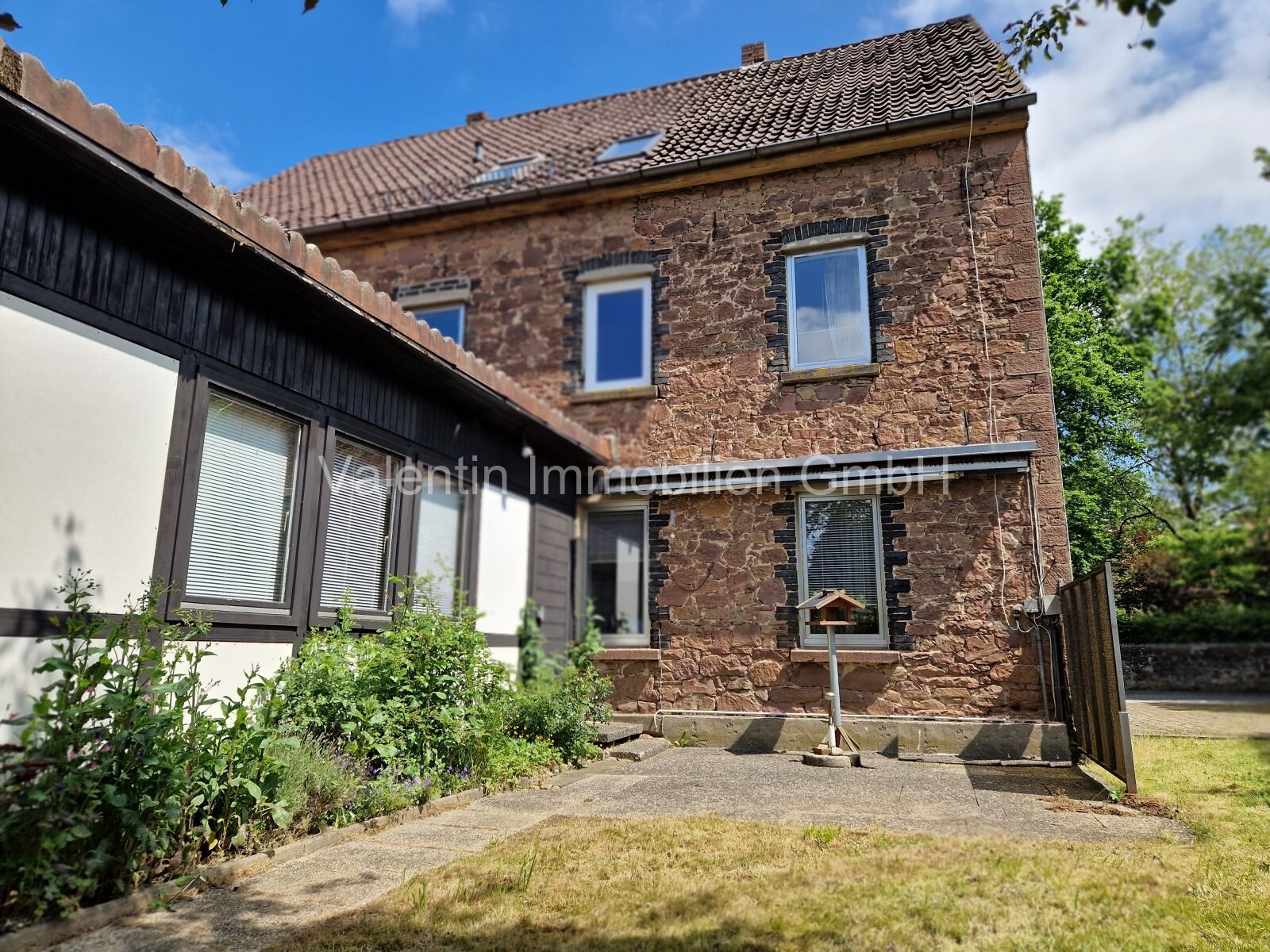 Historisches Mehrfamilienhaus sucht neuen Glanz