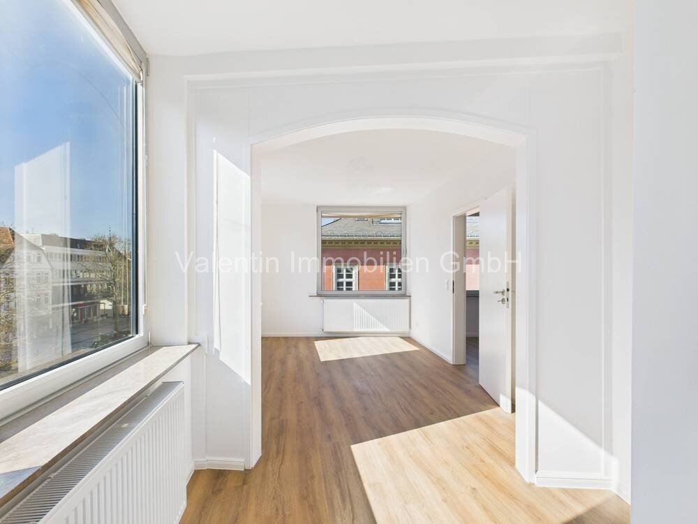 Exklusive Penthouse Wohnung am Marktplatz von Detmold – Urbanes Leben über den Dächern der Stadt