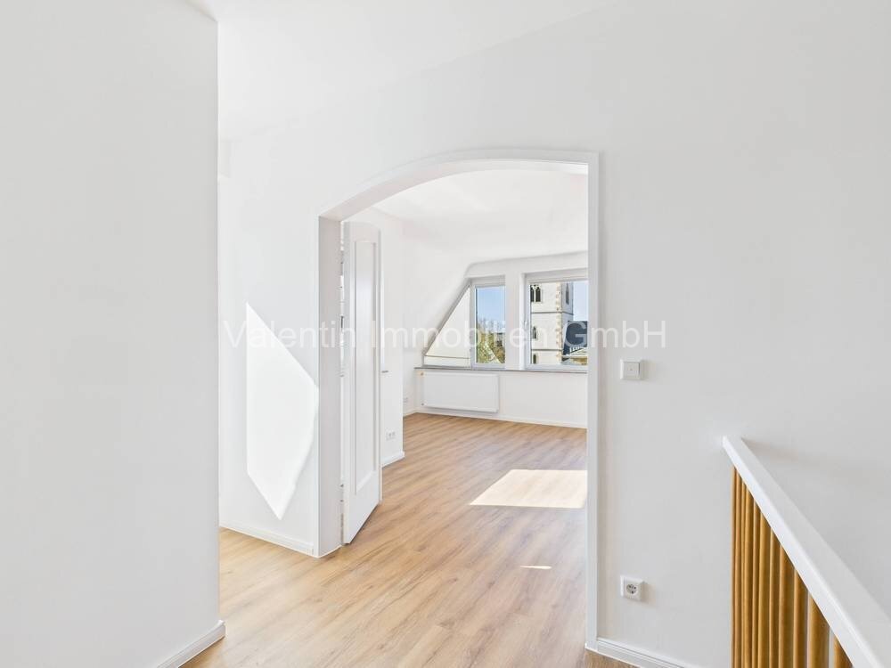 Exklusive Penthouse Wohnung am Marktplatz von Detmold – Urbanes Leben über den Dächern der Stadt