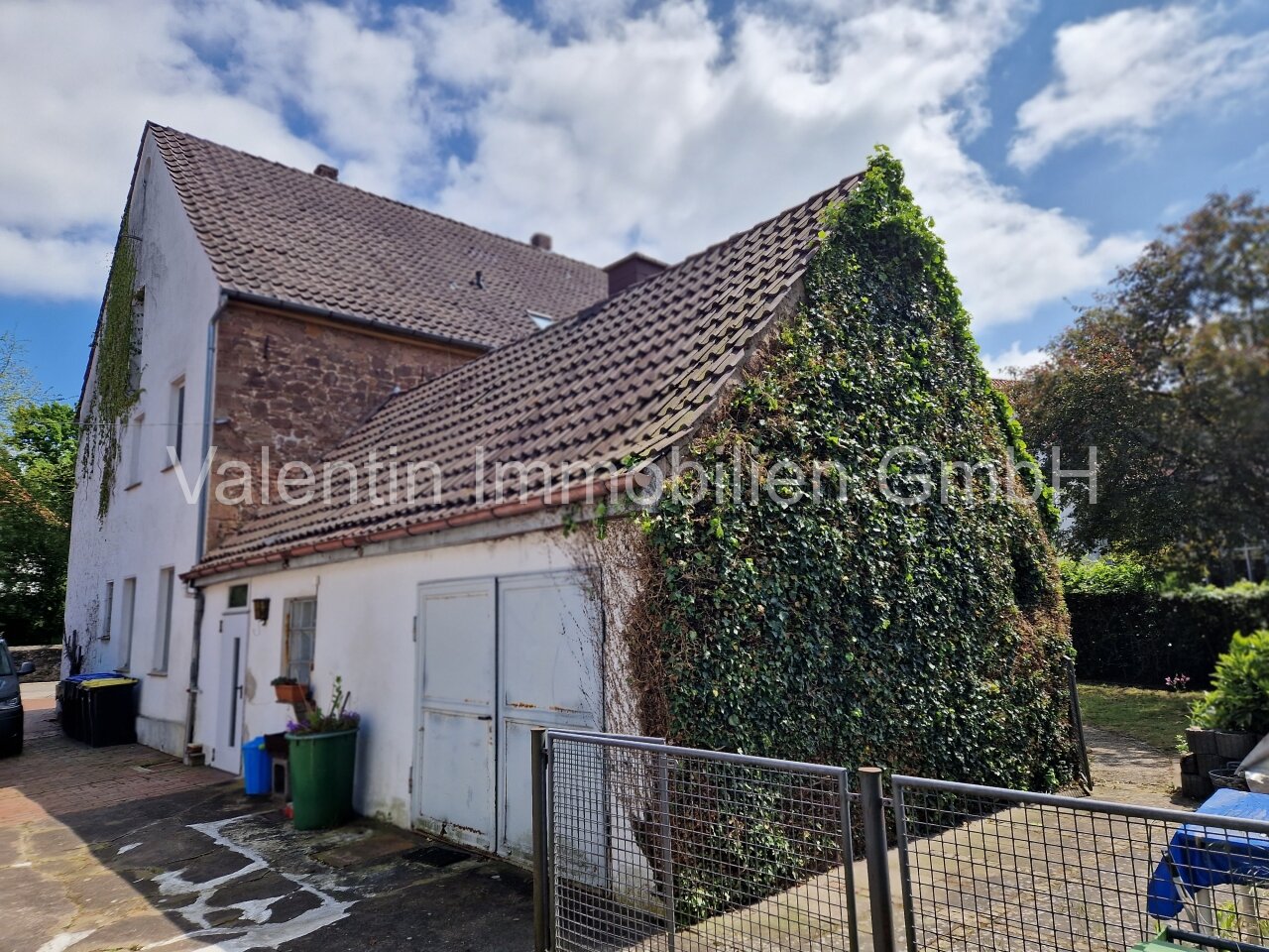 Anbau an Haupthaus Süd-Westansicht Anbau an Haupthaus Süd-Westansicht