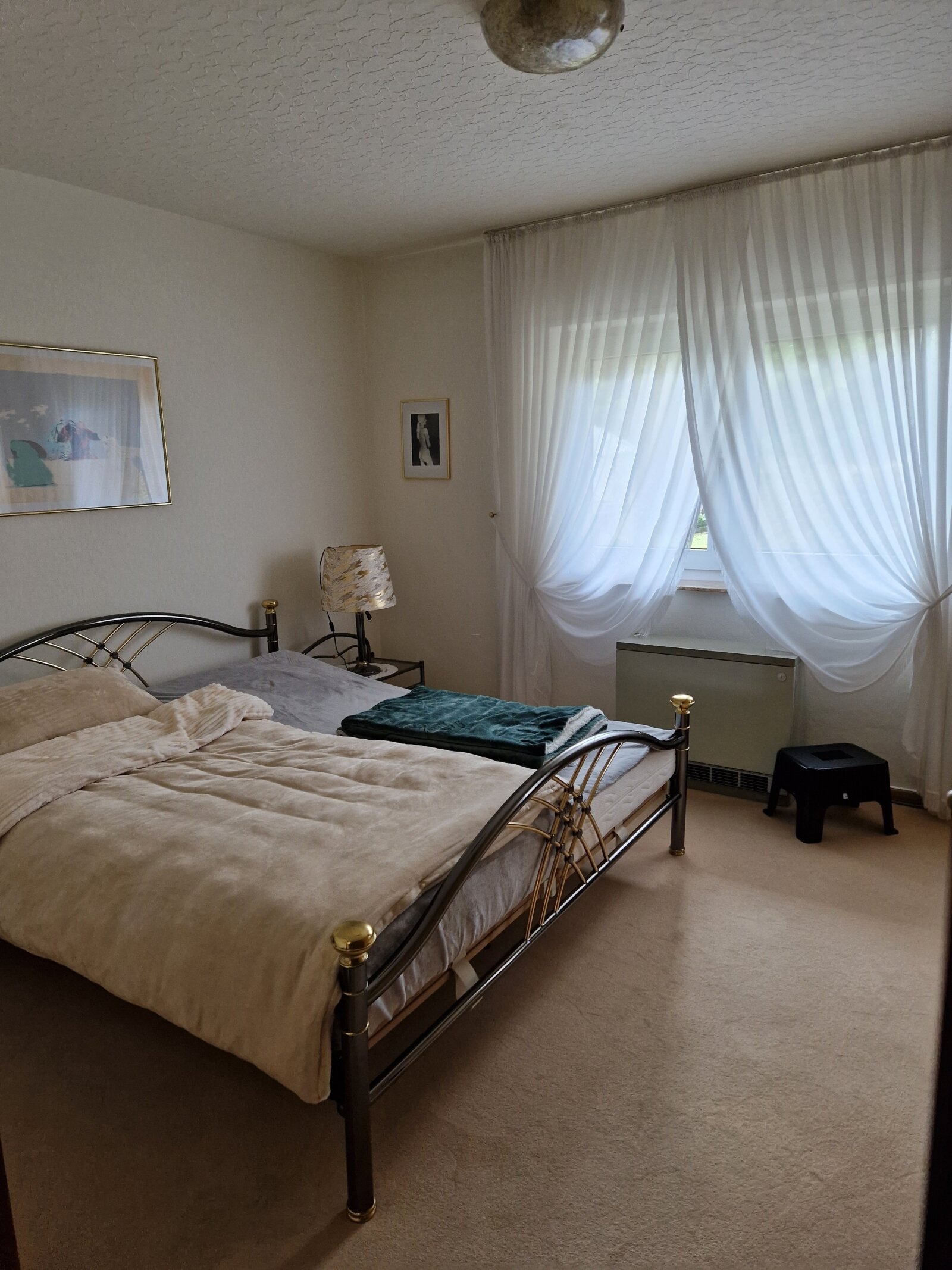 Schlafzimmer 1