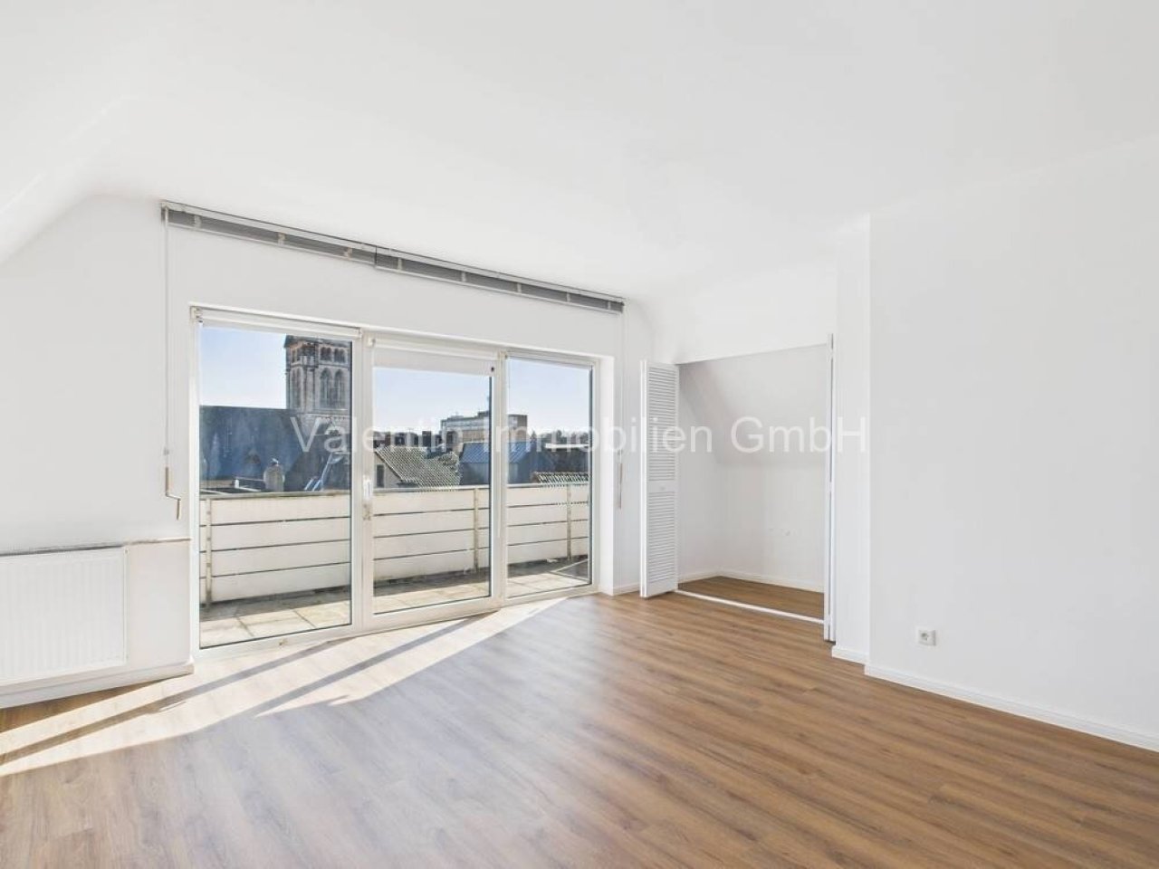 2. Schlafzimmer+Einbauschrank